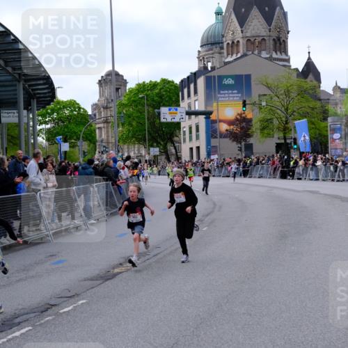 25.04.2026 - Das Zehntel Tim E. http://msf.ph/oto/9567334 25.04.2026 08:48:40 Ziel 1194, 1727, 2153, 2502, 3043, 3238, 3602, 3608, 3670 meine-sportfotos.de