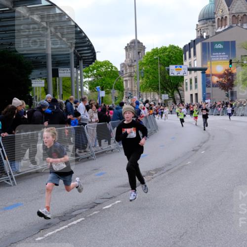 25.04.2026 - Das Zehntel Tim E. http://msf.ph/oto/9567339 25.04.2026 08:48:41 Ziel 1194, 1727, 2153, 2502, 3043, 3238, 3602, 3608, 3670 meine-sportfotos.de