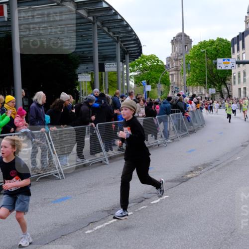 25.04.2026 - Das Zehntel Tim E. http://msf.ph/oto/9567343 25.04.2026 08:48:41 Ziel 1194, 1727, 2153, 2502, 3043, 3238, 3602, 3608, 3670 meine-sportfotos.de