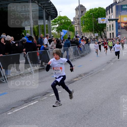 25.04.2026 - Das Zehntel Tim E. http://msf.ph/oto/9567360 25.04.2026 08:48:48 Ziel 1727, 2324, 2993, 3043, 3223, 3238, 3252, 3551, 3563, 3670, 3971 meine-sportfotos.de