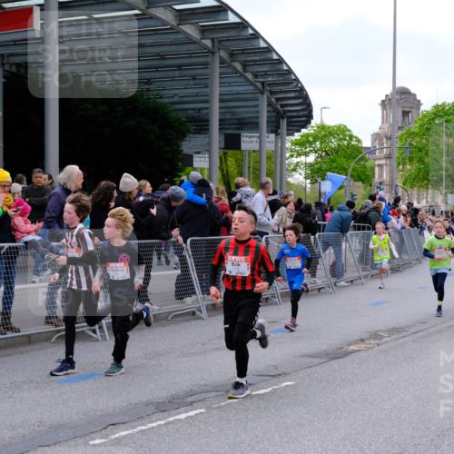 25.04.2026 - Das Zehntel Tim E. http://msf.ph/oto/9567366 25.04.2026 08:48:54 Ziel 1327, 1786, 1799, 1885, 2263, 2309, 2324, 2993, 3044, 3189, 3212, 3223, 3250, 3252, 3551, 3563, 3971 meine-sportfotos.de