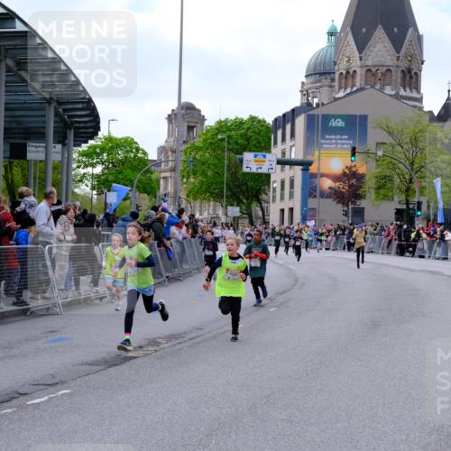 25.04.2026 - Das Zehntel Tim E. http://msf.ph/oto/9567370 25.04.2026 08:48:55 Ziel 1327, 1786, 1799, 1885, 2263, 2309, 2324, 2993, 3044, 3103, 3189, 3212, 3250, 3551, 3563, 3971 meine-sportfotos.de