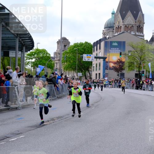 25.04.2026 - Das Zehntel Tim E. http://msf.ph/oto/9567371 25.04.2026 08:48:55 Ziel 1327, 1786, 1799, 1885, 2263, 2309, 2324, 2993, 3044, 3103, 3189, 3212, 3250, 3551, 3563, 3971 meine-sportfotos.de