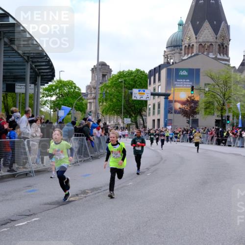 25.04.2026 - Das Zehntel Tim E. http://msf.ph/oto/9567372 25.04.2026 08:48:55 Ziel 1327, 1786, 1799, 1885, 2263, 2309, 2324, 2993, 3044, 3103, 3189, 3212, 3250, 3551, 3563, 3971 meine-sportfotos.de