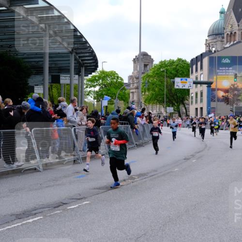 25.04.2026 - Das Zehntel Tim E. http://msf.ph/oto/9567374 25.04.2026 08:48:58 Ziel 1327, 1786, 1799, 1885, 2263, 2276, 2309, 2324, 3044, 3103, 3189, 3212, 3250, 3551, 3716, 3971 meine-sportfotos.de