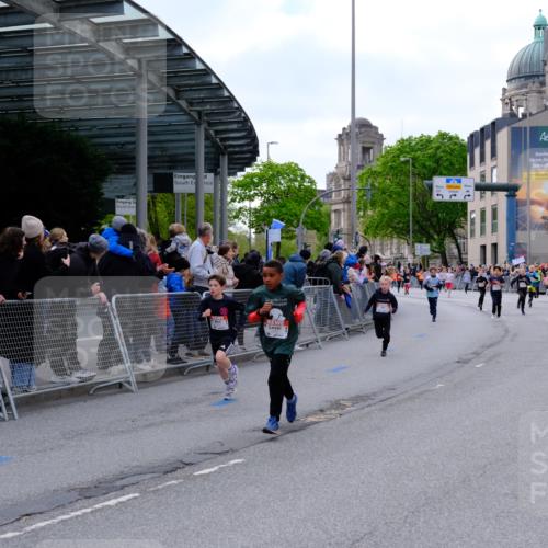 25.04.2026 - Das Zehntel Tim E. http://msf.ph/oto/9567376 25.04.2026 08:48:58 Ziel 1327, 1786, 1799, 1885, 2263, 2276, 2309, 2324, 3044, 3103, 3189, 3212, 3250, 3551, 3716, 3971 meine-sportfotos.de