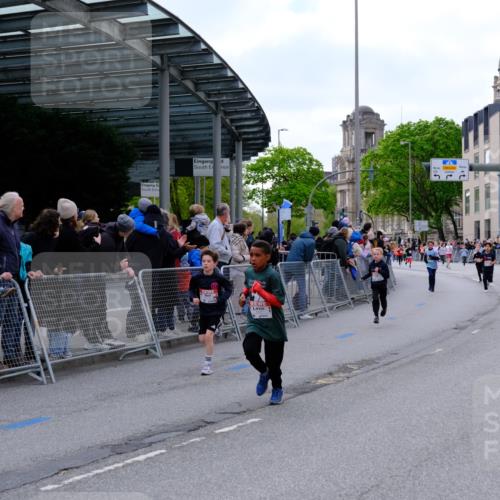 25.04.2026 - Das Zehntel Tim E. http://msf.ph/oto/9567378 25.04.2026 08:48:58 Ziel 1327, 1786, 1799, 1885, 2263, 2276, 2309, 2324, 3044, 3103, 3189, 3212, 3250, 3551, 3716, 3971 meine-sportfotos.de