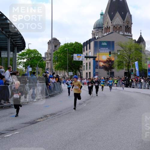 25.04.2026 - Das Zehntel Tim E. http://msf.ph/oto/9567383 25.04.2026 08:48:59 Ziel 1327, 1786, 1799, 1885, 2263, 2276, 2291, 2309, 2324, 3044, 3103, 3189, 3212, 3250, 3716, 3971 meine-sportfotos.de