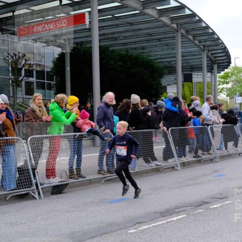 25.04.2026 - Das Zehntel Tim E. http://msf.ph/oto/9567385 25.04.2026 08:49:01 Ziel 1327, 1786, 1797, 1799, 1844, 1885, 2263, 2276, 2291, 2309, 3044, 3103, 3189, 3212, 3221, 3233, 3250, 3716, 3976 meine-sportfotos.de