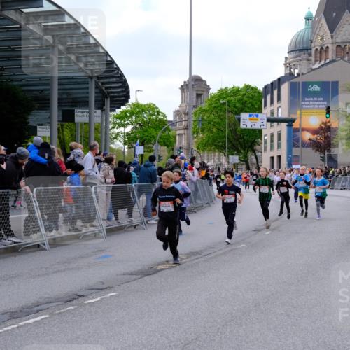 25.04.2026 - Das Zehntel Tim E. http://msf.ph/oto/9567390 25.04.2026 08:49:02 Ziel 1327, 1721, 1786, 1797, 1799, 1844, 1885, 2263, 2276, 2291, 2309, 3044, 3103, 3221, 3233, 3250, 3716, 3976, 4012, 4026 meine-sportfotos.de