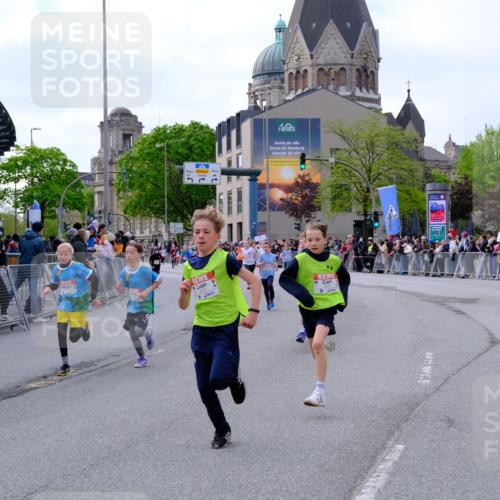 25.04.2026 - Das Zehntel Tim E. http://msf.ph/oto/9567395 25.04.2026 08:49:05 Ziel 1199, 1327, 1721, 1797, 1844, 2276, 2291, 3103, 3221, 3233, 3250, 3716, 3976, 4012, 4026 meine-sportfotos.de