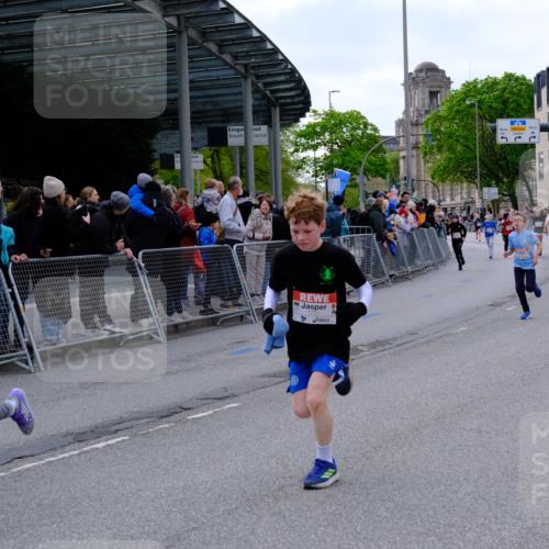 25.04.2026 - Das Zehntel Tim E. http://msf.ph/oto/9567401 25.04.2026 08:49:07 Ziel 1199, 1721, 1797, 1844, 2167, 2276, 2291, 2898, 2900, 3103, 3221, 3233, 3716, 3976, 4012, 4026 meine-sportfotos.de