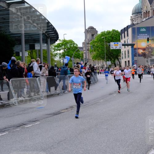 25.04.2026 - Das Zehntel Tim E. http://msf.ph/oto/9567403 25.04.2026 08:49:08 Ziel 1199, 1208, 1721, 1797, 1844, 2167, 2276, 2291, 2898, 2900, 3221, 3233, 3716, 3976, 4012, 4026 meine-sportfotos.de