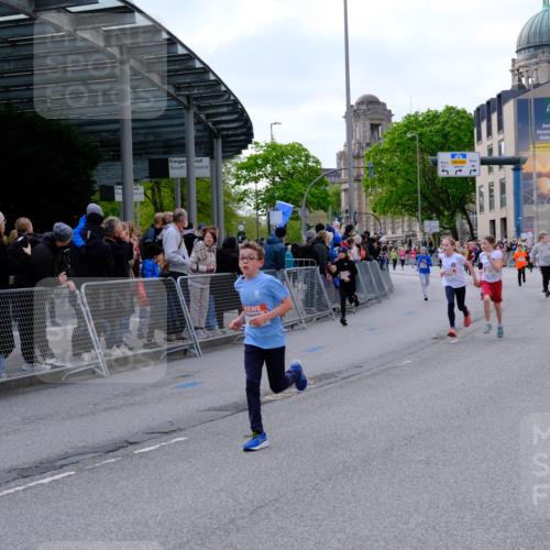 25.04.2026 - Das Zehntel Tim E. http://msf.ph/oto/9567406 25.04.2026 08:49:08 Ziel 1199, 1208, 1721, 1797, 1844, 2167, 2276, 2291, 2898, 2900, 3221, 3233, 3716, 3976, 4012, 4026 meine-sportfotos.de