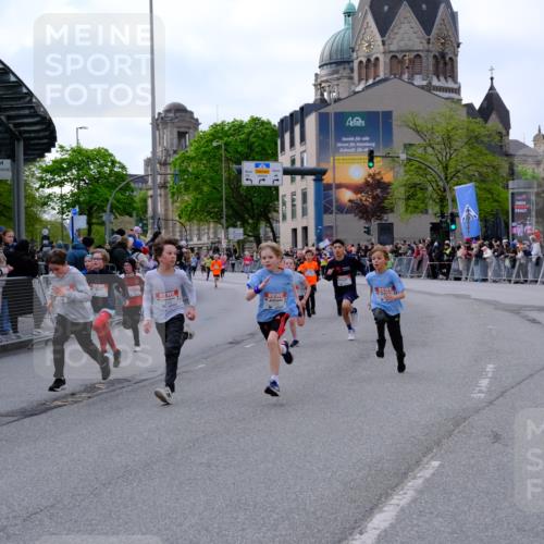25.04.2026 - Das Zehntel Tim E. http://msf.ph/oto/9567416 25.04.2026 08:49:12 Ziel 1023, 1026, 1186, 1199, 1208, 1721, 1797, 1844, 1870, 2157, 2167, 2339, 2898, 2900, 3221, 3233, 3400, 3406, 3588, 3598, 3599, 3976, 4012, 4026 meine-sportfotos.de