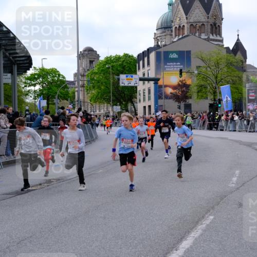 25.04.2026 - Das Zehntel Tim E. http://msf.ph/oto/9567417 25.04.2026 08:49:12 Ziel 1023, 1026, 1186, 1199, 1208, 1721, 1797, 1844, 1870, 2157, 2167, 2339, 2898, 2900, 3221, 3233, 3400, 3406, 3588, 3598, 3599, 3976, 4012, 4026 meine-sportfotos.de
