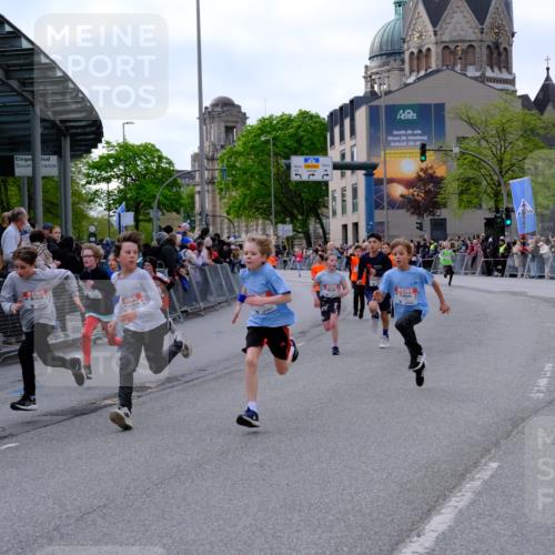 25.04.2026 - Das Zehntel Tim E. http://msf.ph/oto/9567419 25.04.2026 08:49:12 Ziel 1023, 1026, 1186, 1199, 1208, 1721, 1797, 1844, 1870, 2157, 2167, 2339, 2898, 2900, 3221, 3233, 3400, 3406, 3588, 3598, 3599, 3976, 4012, 4026 meine-sportfotos.de