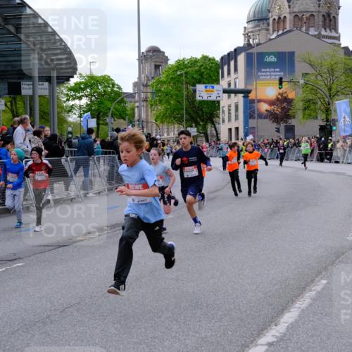 25.04.2026 - Das Zehntel Tim E. http://msf.ph/oto/9567424 25.04.2026 08:49:13 Ziel 1023, 1026, 1186, 1199, 1208, 1312, 1721, 1797, 1870, 2157, 2167, 2339, 2898, 2900, 3221, 3233, 3400, 3406, 3588, 3598, 3599, 3976, 4012, 4026 meine-sportfotos.de