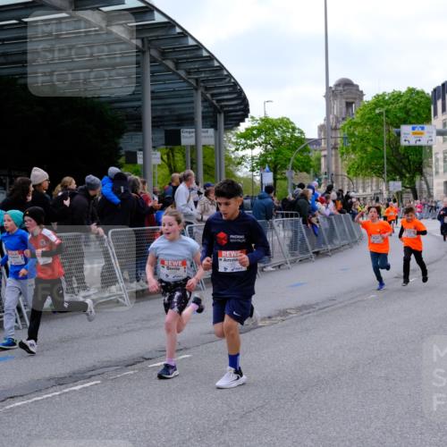 25.04.2026 - Das Zehntel Tim E. http://msf.ph/oto/9567429 25.04.2026 08:49:14 Ziel 1023, 1026, 1186, 1199, 1208, 1312, 1721, 1870, 2157, 2167, 2339, 2898, 2900, 3400, 3406, 3588, 3598, 3599, 4012, 4026 meine-sportfotos.de