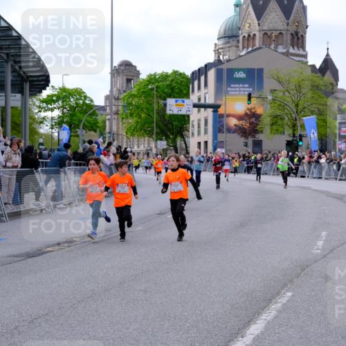 25.04.2026 - Das Zehntel Tim E. http://msf.ph/oto/9567432 25.04.2026 08:49:15 Ziel 1023, 1026, 1186, 1199, 1208, 1312, 1870, 2157, 2167, 2339, 2898, 2900, 3400, 3406, 3588, 3598, 3599 meine-sportfotos.de