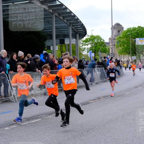 25.04.2026 - Das Zehntel Tim E. http://msf.ph/oto/9567439 25.04.2026 08:49:16 Ziel 1023, 1026, 1186, 1199, 1208, 1312, 1408, 1870, 2157, 2167, 2339, 2898, 2900, 3400, 3406, 3588, 3598, 3599, 4010 meine-sportfotos.de
