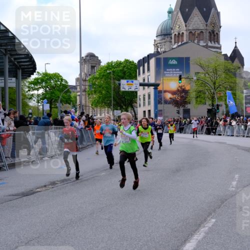 25.04.2026 - Das Zehntel Tim E. http://msf.ph/oto/9567446 25.04.2026 08:49:19 Ziel 1023, 1026, 1186, 1208, 1312, 1408, 1870, 2157, 2167, 2172, 2176, 2339, 3169, 3176, 3400, 3406, 3588, 3598, 3599, 4007, 4010 meine-sportfotos.de