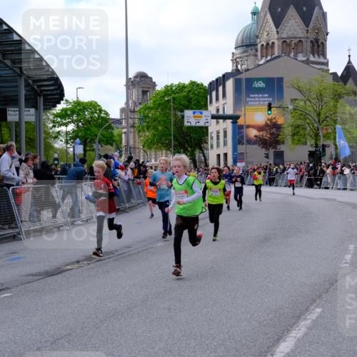 25.04.2026 - Das Zehntel Tim E. http://msf.ph/oto/9567447 25.04.2026 08:49:19 Ziel 1023, 1026, 1186, 1208, 1312, 1408, 1870, 2157, 2167, 2172, 2176, 2339, 3169, 3176, 3400, 3406, 3588, 3598, 3599, 4007, 4010 meine-sportfotos.de