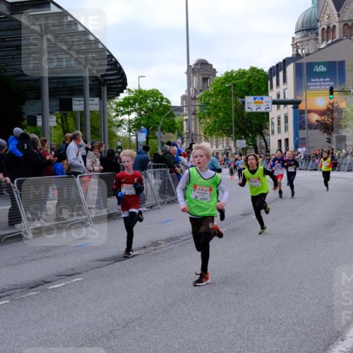 25.04.2026 - Das Zehntel Tim E. http://msf.ph/oto/9567451 25.04.2026 08:49:20 Ziel 1023, 1026, 1186, 1208, 1312, 1408, 1870, 2157, 2172, 2176, 2339, 3169, 3176, 3400, 3406, 3588, 3598, 3599, 4007, 4010 meine-sportfotos.de