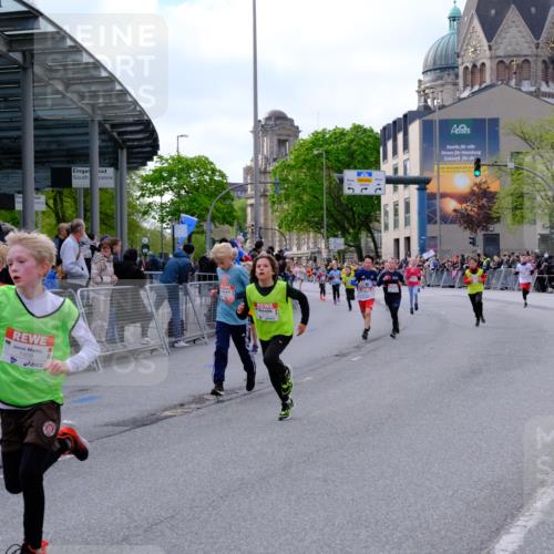25.04.2026 - Das Zehntel Tim E. http://msf.ph/oto/9567452 25.04.2026 08:49:20 Ziel 1023, 1026, 1186, 1208, 1312, 1408, 1870, 2157, 2172, 2176, 2339, 3169, 3176, 3400, 3406, 3588, 3598, 3599, 4007, 4010 meine-sportfotos.de