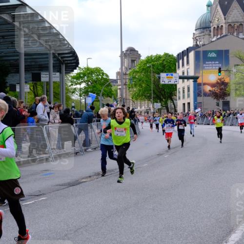 25.04.2026 - Das Zehntel Tim E. http://msf.ph/oto/9567453 25.04.2026 08:49:20 Ziel 1023, 1026, 1186, 1208, 1312, 1408, 1870, 2157, 2172, 2176, 2339, 3169, 3176, 3400, 3406, 3588, 3598, 3599, 4007, 4010 meine-sportfotos.de