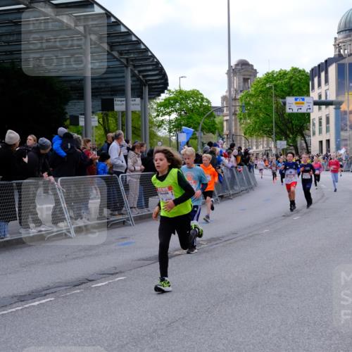 25.04.2026 - Das Zehntel Tim E. http://msf.ph/oto/9567457 25.04.2026 08:49:21 Ziel 1023, 1026, 1186, 1312, 1408, 1856, 1870, 2157, 2172, 2176, 2339, 3169, 3176, 3400, 3406, 3588, 3598, 3599, 4007, 4010, 4050 meine-sportfotos.de