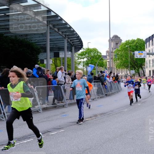 25.04.2026 - Das Zehntel Tim E. http://msf.ph/oto/9567458 25.04.2026 08:49:21 Ziel 1023, 1026, 1186, 1312, 1408, 1856, 1870, 2157, 2172, 2176, 2339, 3169, 3176, 3400, 3406, 3588, 3598, 3599, 4007, 4010, 4050 meine-sportfotos.de