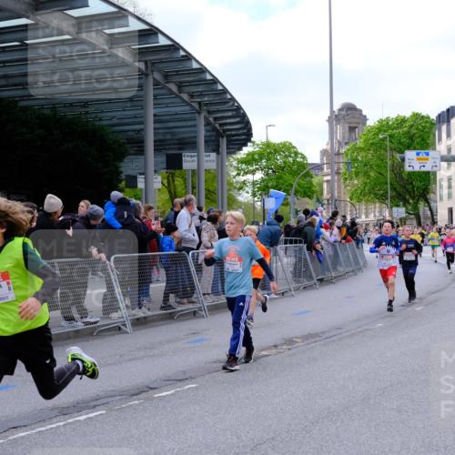 25.04.2026 - Das Zehntel Tim E. http://msf.ph/oto/9567459 25.04.2026 08:49:21 Ziel 1023, 1026, 1186, 1312, 1408, 1856, 1870, 2157, 2172, 2176, 2339, 3169, 3176, 3400, 3406, 3588, 3598, 3599, 4007, 4010, 4050 meine-sportfotos.de