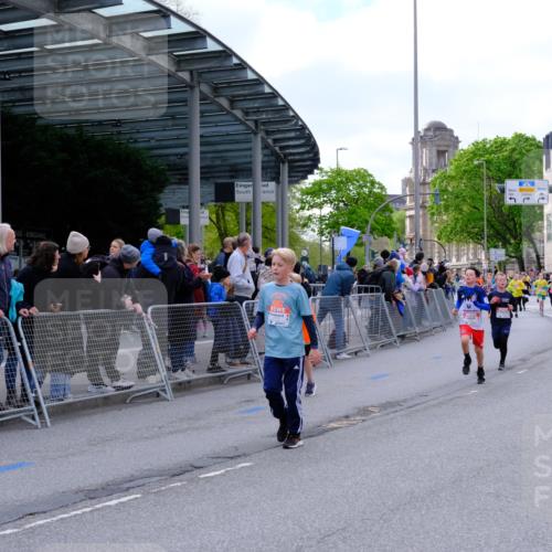 25.04.2026 - Das Zehntel Tim E. http://msf.ph/oto/9567461 25.04.2026 08:49:22 Ziel 1023, 1026, 1312, 1408, 1856, 1870, 2172, 2176, 2339, 3169, 3176, 3588, 3598, 3599, 4007, 4010, 4050 meine-sportfotos.de
