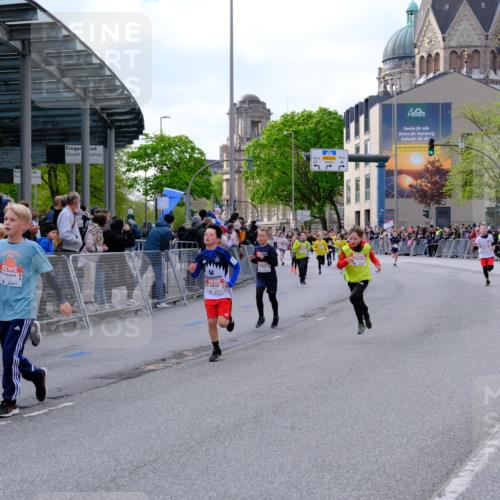 25.04.2026 - Das Zehntel Tim E. http://msf.ph/oto/9567463 25.04.2026 08:49:23 Ziel 1151, 1153, 1312, 1408, 1856, 2172, 2176, 2910, 3169, 3176, 3588, 3598, 3599, 4007, 4010, 4050 meine-sportfotos.de