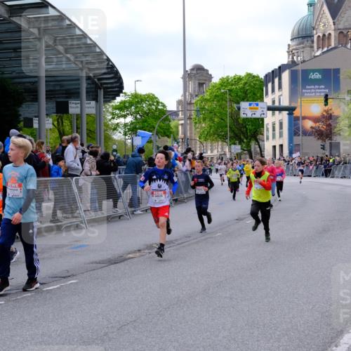 25.04.2026 - Das Zehntel Tim E. http://msf.ph/oto/9567465 25.04.2026 08:49:23 Ziel 1151, 1153, 1312, 1408, 1856, 2172, 2176, 2910, 3169, 3176, 3588, 3598, 3599, 4007, 4010, 4050 meine-sportfotos.de