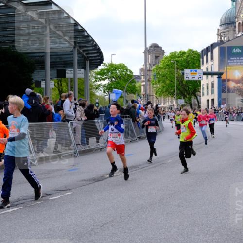 25.04.2026 - Das Zehntel Tim E. http://msf.ph/oto/9567467 25.04.2026 08:49:23 Ziel 1151, 1153, 1312, 1408, 1856, 2172, 2176, 2910, 3169, 3176, 3588, 3598, 3599, 4007, 4010, 4050 meine-sportfotos.de