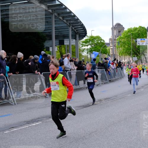 25.04.2026 - Das Zehntel Tim E. http://msf.ph/oto/9567472 25.04.2026 08:49:24 Ziel 1151, 1153, 1312, 1408, 1856, 2172, 2176, 2910, 3169, 3176, 3588, 3598, 4007, 4010, 4050 meine-sportfotos.de