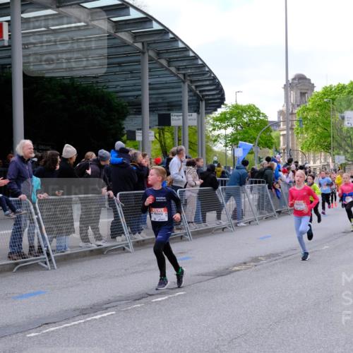 25.04.2026 - Das Zehntel Tim E. http://msf.ph/oto/9567476 25.04.2026 08:49:25 Ziel 1151, 1153, 1219, 1312, 1408, 1856, 2172, 2176, 2788, 2811, 2910, 3169, 3176, 4007, 4010, 4050 meine-sportfotos.de