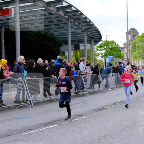 25.04.2026 - Das Zehntel Tim E. http://msf.ph/oto/9567478 25.04.2026 08:49:25 Ziel 1151, 1153, 1219, 1312, 1408, 1856, 2172, 2176, 2788, 2811, 2910, 3169, 3176, 4007, 4010, 4050 meine-sportfotos.de
