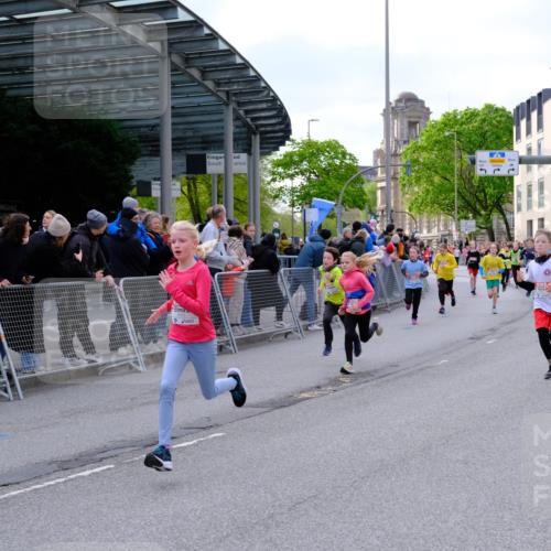 25.04.2026 - Das Zehntel Tim E. http://msf.ph/oto/9567483 25.04.2026 08:49:26 Ziel 1151, 1153, 1219, 1277, 1408, 1856, 2172, 2176, 2788, 2811, 2910, 3169, 3176, 4007, 4010, 4050 meine-sportfotos.de