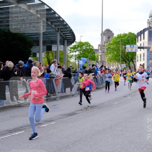 25.04.2026 - Das Zehntel Tim E. http://msf.ph/oto/9567484 25.04.2026 08:49:26 Ziel 1151, 1153, 1219, 1277, 1408, 1856, 2172, 2176, 2788, 2811, 2910, 3169, 3176, 4007, 4010, 4050 meine-sportfotos.de