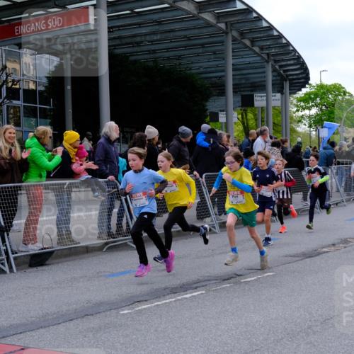 25.04.2026 - Das Zehntel Tim E. http://msf.ph/oto/9567495 25.04.2026 08:49:30 Ziel 1151, 1153, 1219, 1277, 1287, 1294, 1296, 1465, 1470, 1795, 1856, 2062, 2168, 2172, 2175, 2176, 2782, 2788, 2811, 2910, 3169, 3185, 4007, 4050, 4055 meine-sportfotos.de