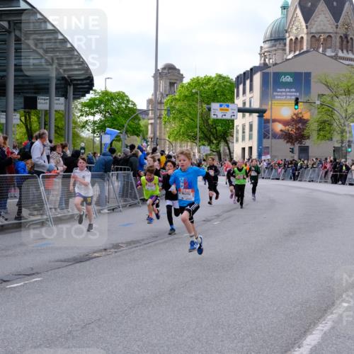 25.04.2026 - Das Zehntel Tim E. http://msf.ph/oto/9567497 25.04.2026 08:49:31 Ziel 1151, 1153, 1219, 1277, 1287, 1294, 1296, 1465, 1470, 1795, 1856, 2062, 2168, 2172, 2175, 2176, 2782, 2788, 2811, 2910, 3169, 3185, 4007, 4050, 4055 meine-sportfotos.de
