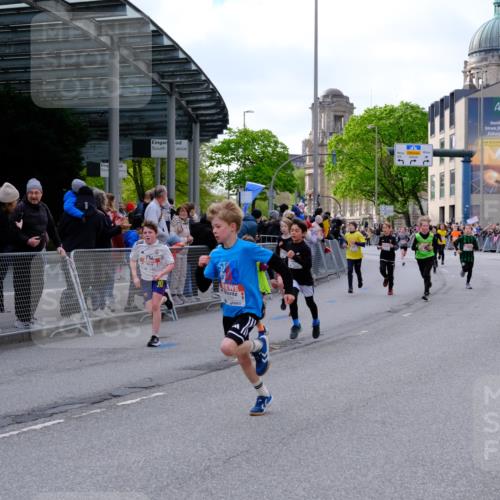 25.04.2026 - Das Zehntel Tim E. http://msf.ph/oto/9567502 25.04.2026 08:49:31 Ziel 1151, 1153, 1219, 1277, 1287, 1294, 1296, 1465, 1470, 1795, 1856, 2062, 2168, 2172, 2175, 2176, 2782, 2788, 2811, 2910, 3169, 3185, 4007, 4050, 4055 meine-sportfotos.de