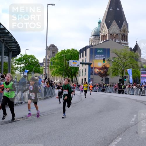 25.04.2026 - Das Zehntel Tim E. http://msf.ph/oto/9567509 25.04.2026 08:49:34 Ziel 1151, 1153, 1219, 1277, 1287, 1294, 1296, 1465, 1470, 1795, 2062, 2168, 2175, 2782, 2788, 2811, 2910, 3185, 4039, 4055 meine-sportfotos.de