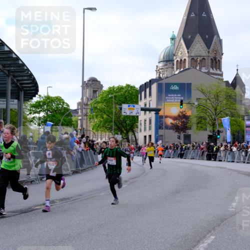 25.04.2026 - Das Zehntel Tim E. http://msf.ph/oto/9567510 25.04.2026 08:49:34 Ziel 1151, 1153, 1219, 1277, 1287, 1294, 1296, 1465, 1470, 1795, 2062, 2168, 2175, 2782, 2788, 2811, 2910, 3185, 4039, 4055 meine-sportfotos.de