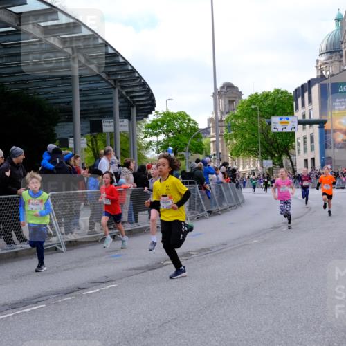 25.04.2026 - Das Zehntel Tim E. http://msf.ph/oto/9567517 25.04.2026 08:49:39 Ziel 1287, 1294, 1296, 1465, 1470, 1791, 1792, 1795, 2062, 2168, 2175, 2647, 2676, 2782, 3185, 3204, 3597, 4013, 4039, 4055 meine-sportfotos.de