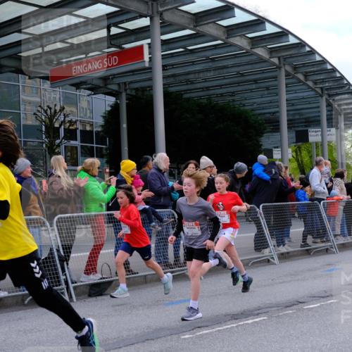 25.04.2026 - Das Zehntel Tim E. http://msf.ph/oto/9567525 25.04.2026 08:49:40 Ziel 1296, 1465, 1470, 1791, 1792, 1795, 2062, 2168, 2175, 2647, 2676, 2782, 3185, 3204, 3569, 3597, 4013, 4039, 4059 meine-sportfotos.de