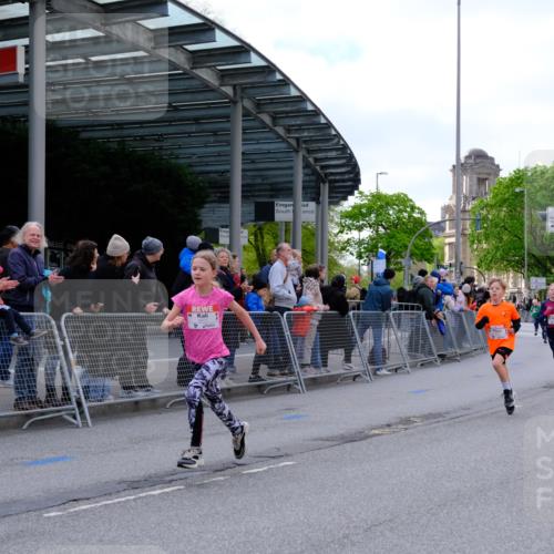 25.04.2026 - Das Zehntel Tim E. http://msf.ph/oto/9567528 25.04.2026 08:49:41 Ziel 1470, 1791, 1792, 1795, 2062, 2168, 2175, 2647, 2676, 2782, 3204, 3569, 3597, 4013, 4039, 4059 meine-sportfotos.de